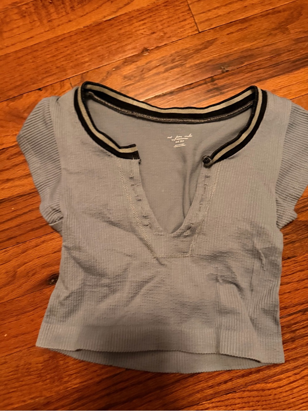 Dark Blue Ribbed V-Neck Women's Top with Contrast Trim